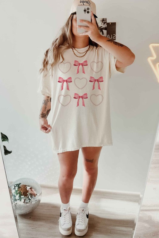 HEARTS AND BOWS PEARL OVERSIZED TEE