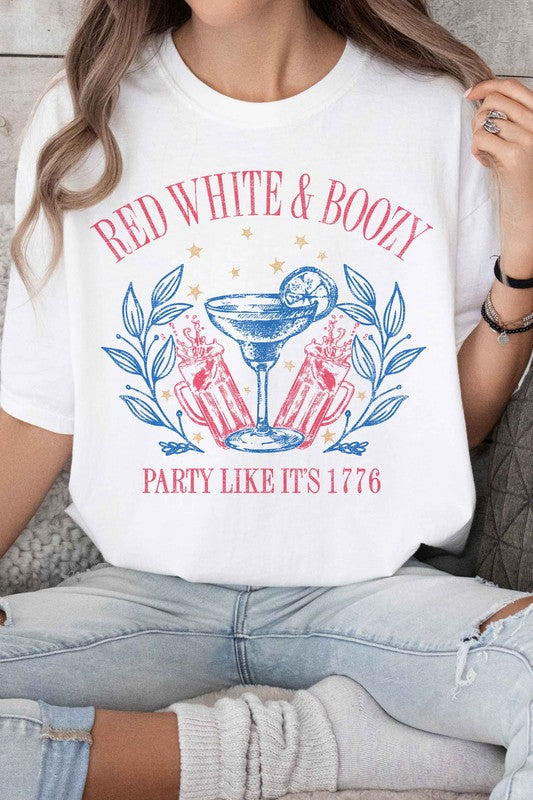 RED WHITE AND BOOZY AMERICANA GRAPHIC TEE