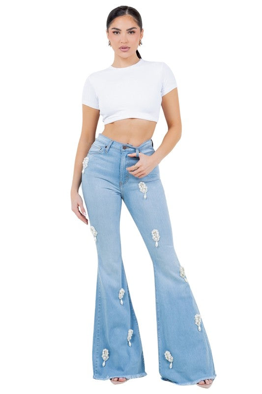 Perla Bell Bottom Jean in Light Wash